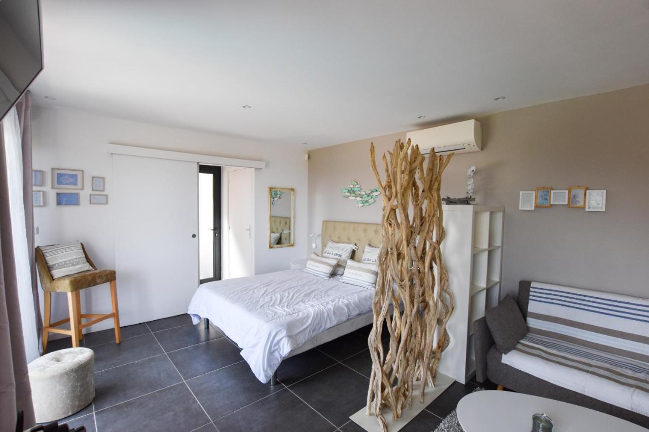 كافالير سور مير Villa Louancelie B&B المظهر الخارجي الصورة