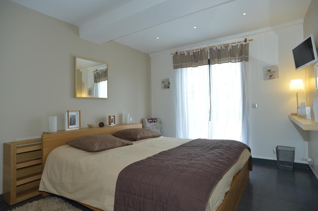 كافالير سور مير Villa Louancelie B&B الغرفة الصورة